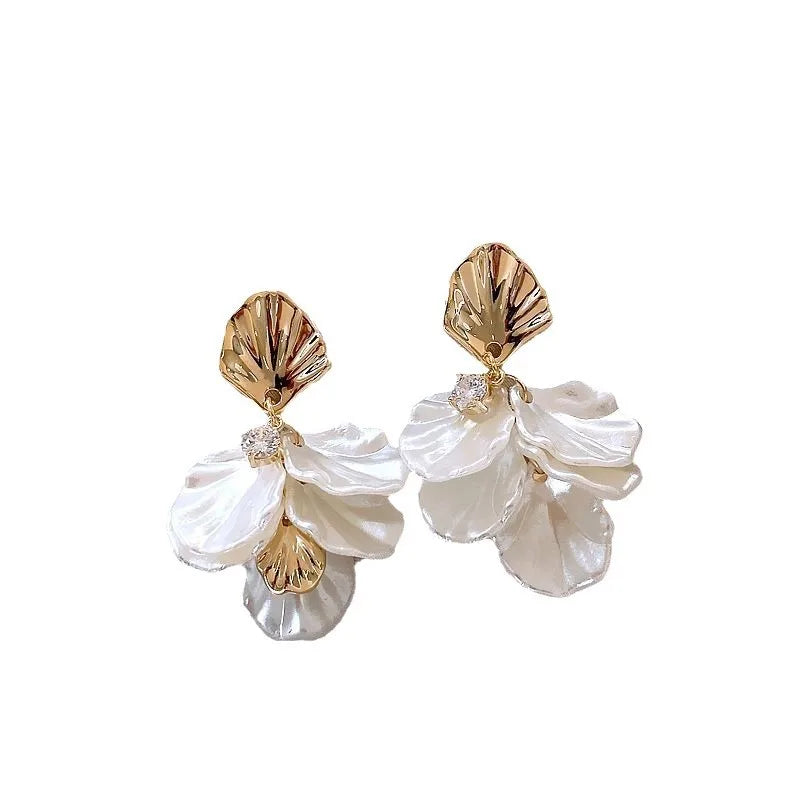 Aurelia Pearl Bloom Ear Clips