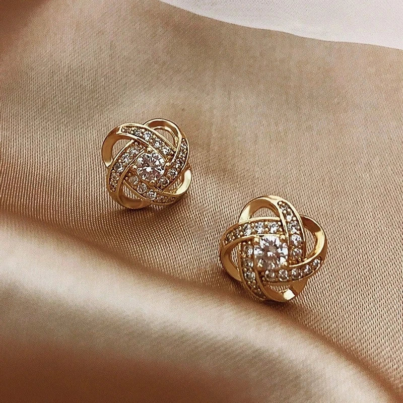 14K Gold Pearl Twist Stud Earrings