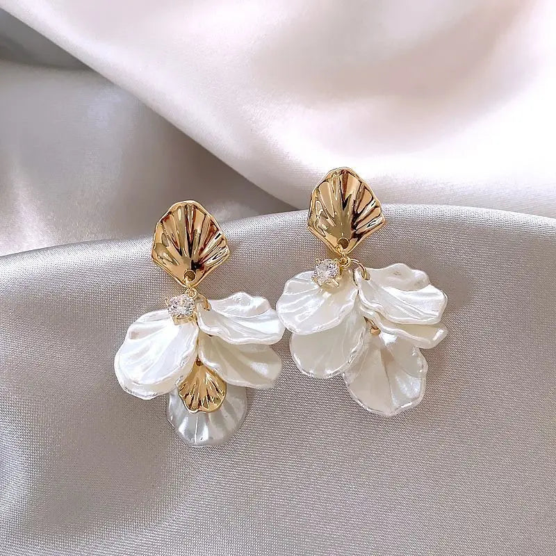 Aurelia Pearl Bloom Ear Clips